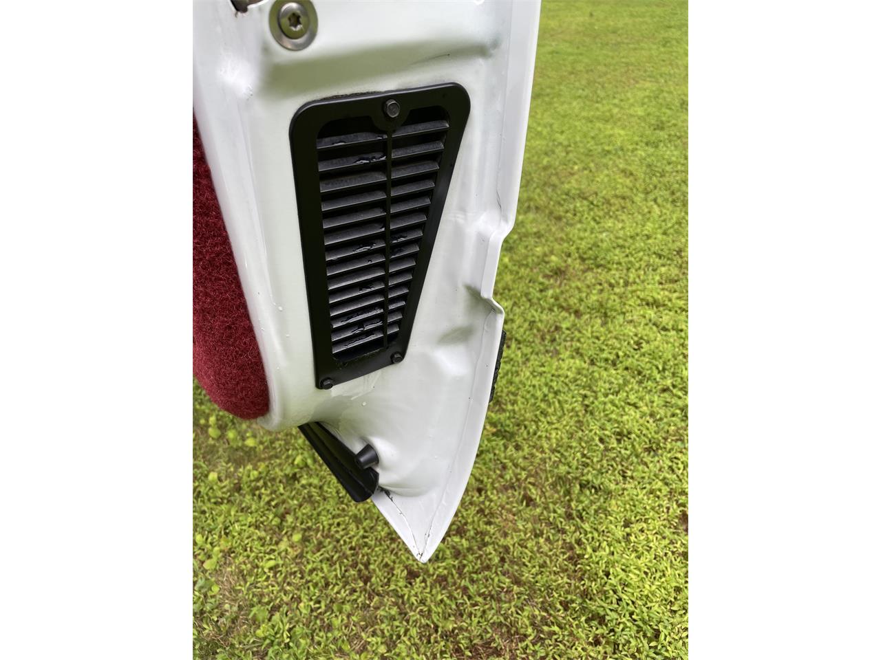 Chevrolet-Silverado-1500-1991-Arctic-Whitr-RedMaroon-10