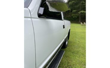 Chevrolet-Silverado-1500-1991-Arctic-Whitr-RedMaroon-2