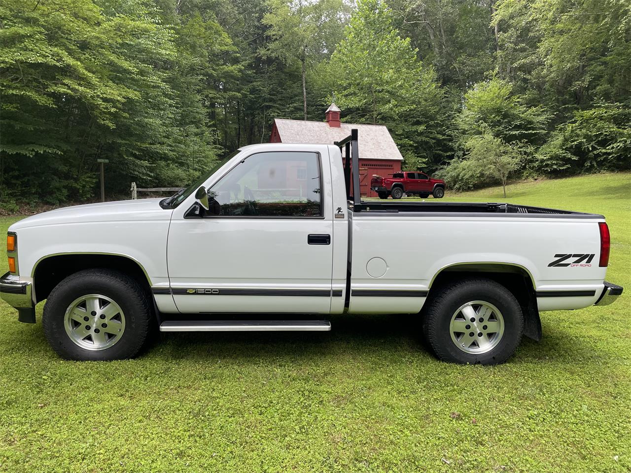 Chevrolet-Silverado-1500-1991-Arctic-Whitr-RedMaroon-3