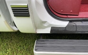 Chevrolet-Silverado-1500-1991-Arctic-Whitr-RedMaroon-8
