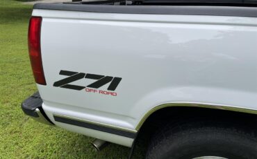 Chevrolet-Silverado-1500-1991-Arctic-Whitr-RedMaroon-9