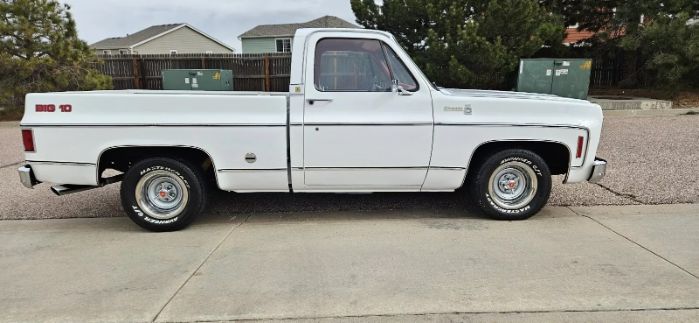 Chevrolet-Silverado-1978-White-4