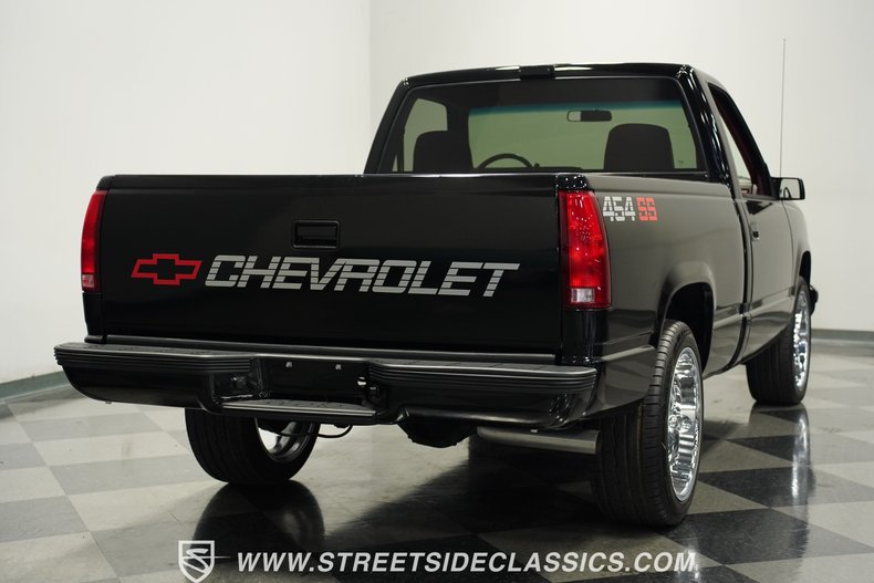 Chevrolet-Silverado-1990-Onyx-Black-Dark-Red-13