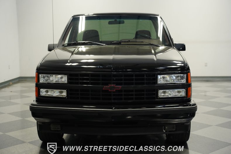 Chevrolet-Silverado-1990-Onyx-Black-Dark-Red-18