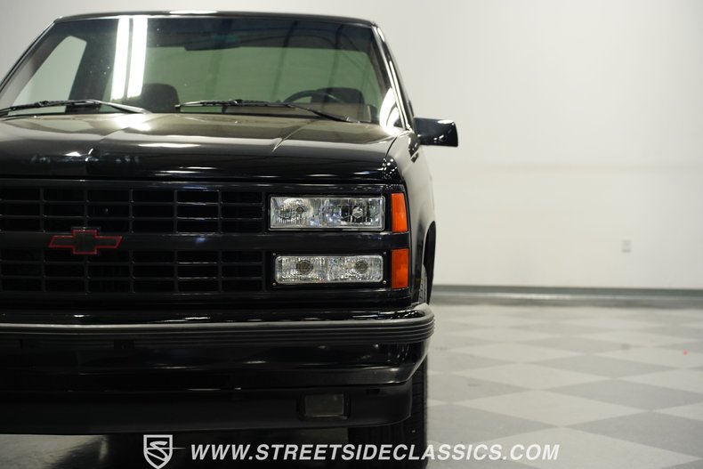 Chevrolet-Silverado-1990-Onyx-Black-Dark-Red-20