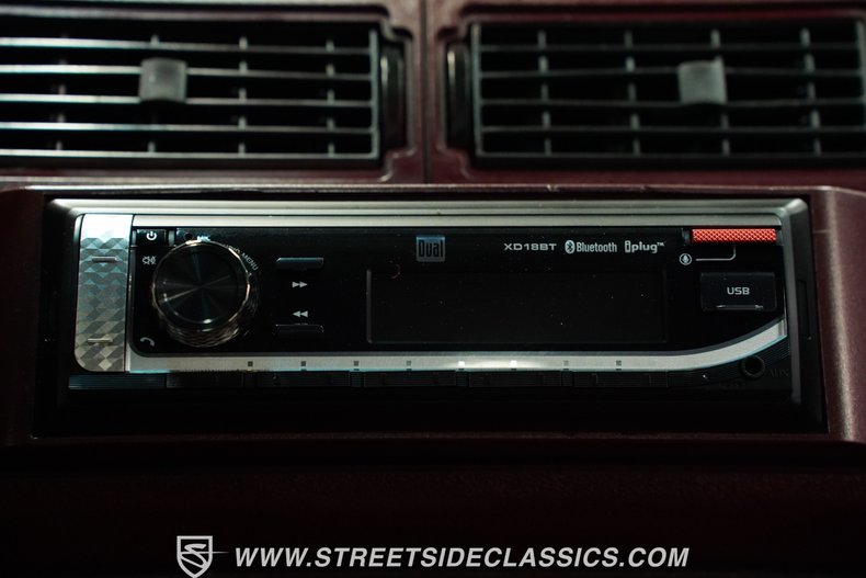 Chevrolet-Silverado-1990-Onyx-Black-Dark-Red-36