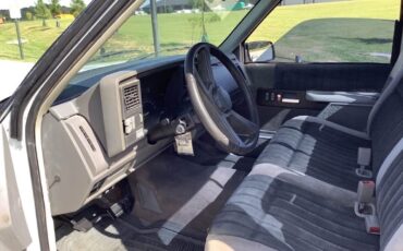 Chevrolet-Silverado-1993-17