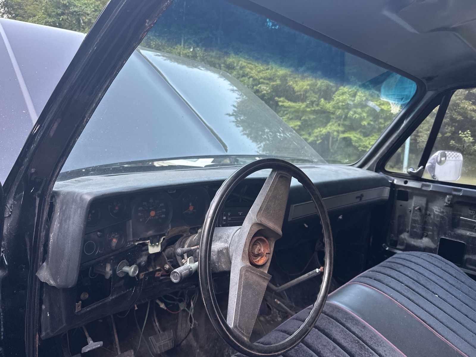 Chevrolet-Silverado-2500-1985-16