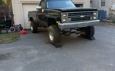 Chevrolet-Silverado-2500-1985