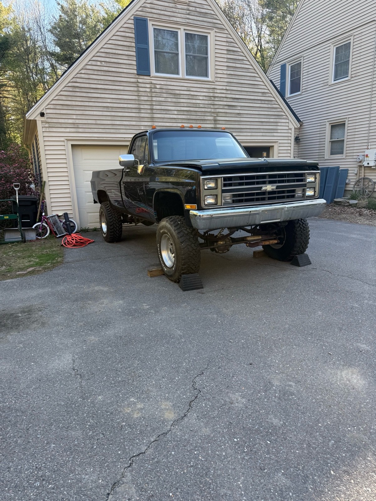 Chevrolet-Silverado-2500-1985