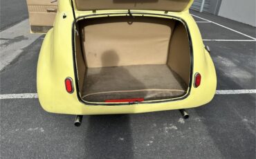Chevrolet-Special-deluxe-1940-Yellow-Tan-13