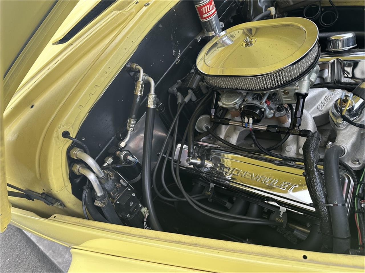 Chevrolet-Special-deluxe-1940-Yellow-Tan-14