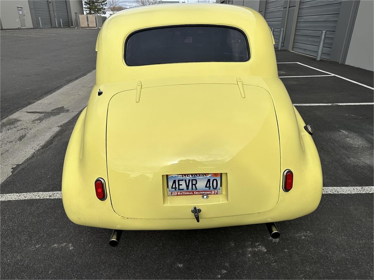 Chevrolet-Special-deluxe-1940-Yellow-Tan-21