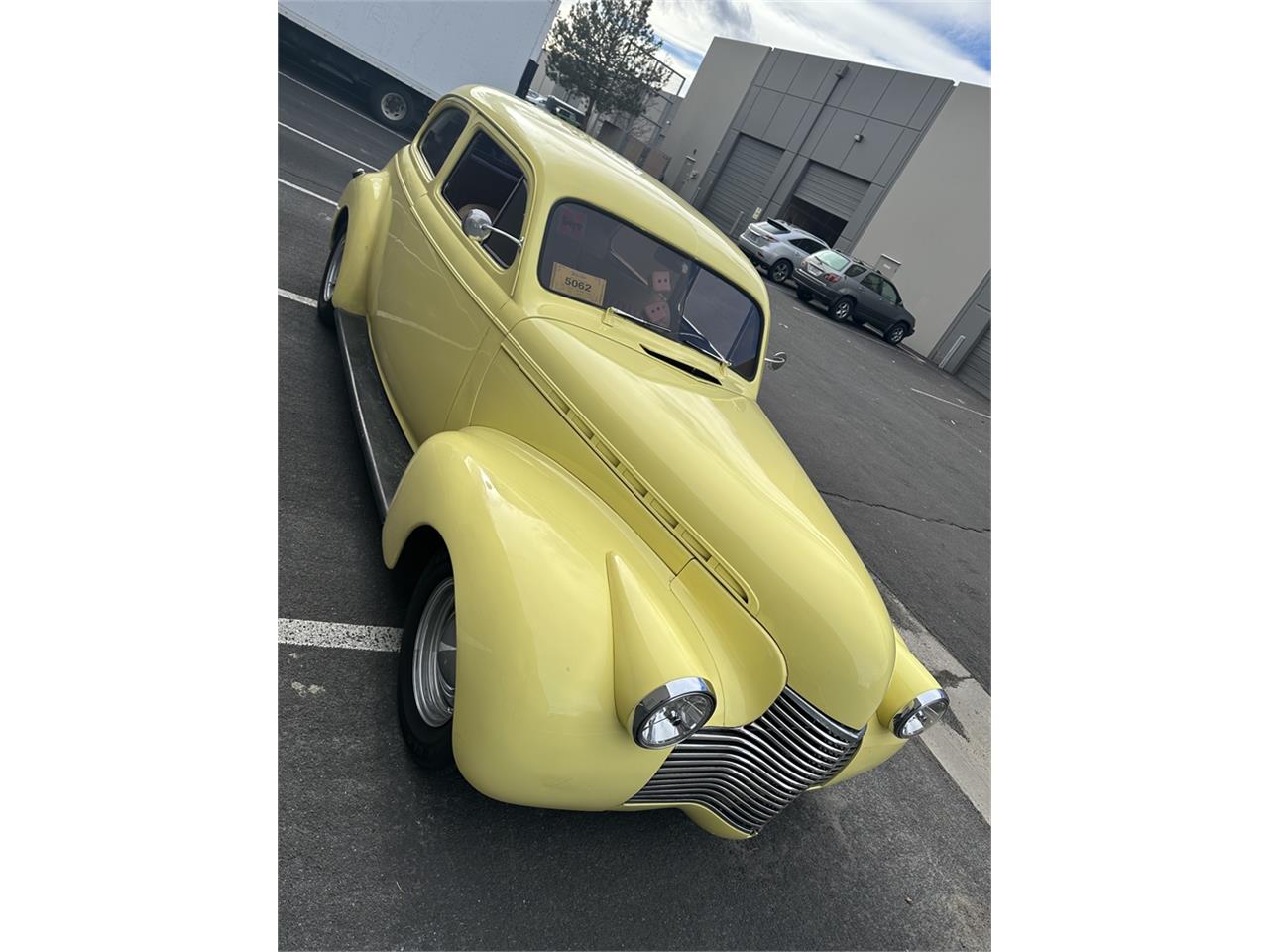 Chevrolet-Special-deluxe-1940-Yellow-Tan-24