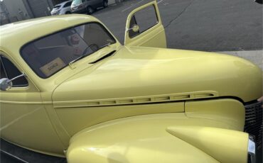 Chevrolet-Special-deluxe-1940-Yellow-Tan-33