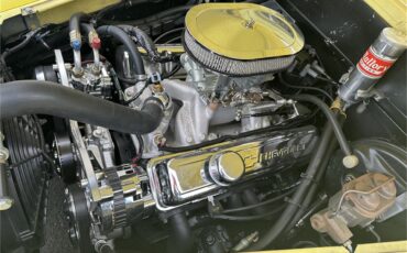 Chevrolet-Special-deluxe-1940-Yellow-Tan-52