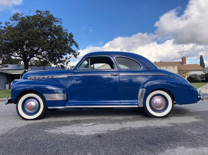 Chevrolet-Special-deluxe-1941-43