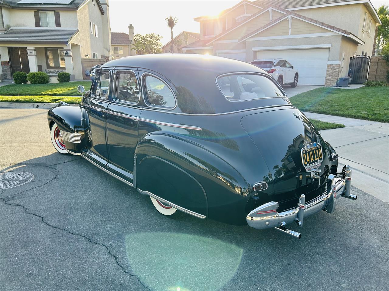 Chevrolet-Special-deluxe-1941-Black-Tan-10