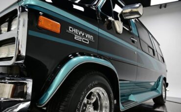 Chevrolet-Sportvan-G20-1992-Passenger-11