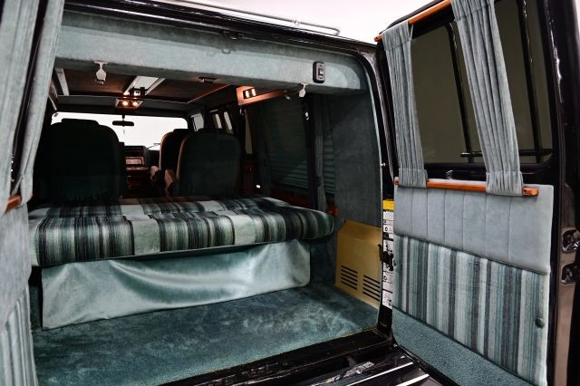 Chevrolet-Sportvan-G20-1992-Passenger-15