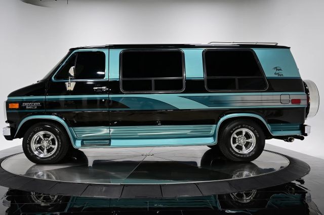 Chevrolet-Sportvan-G20-1992-Passenger-2