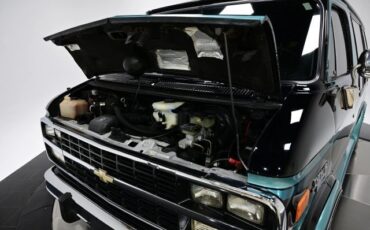 Chevrolet-Sportvan-G20-1992-Passenger-26