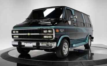 Chevrolet-Sportvan-G20-1992-Passenger