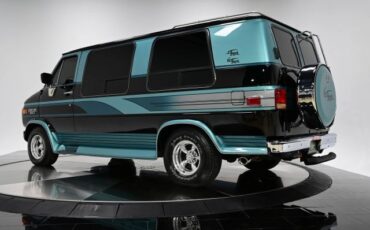 Chevrolet-Sportvan-G20-1992-Passenger-3