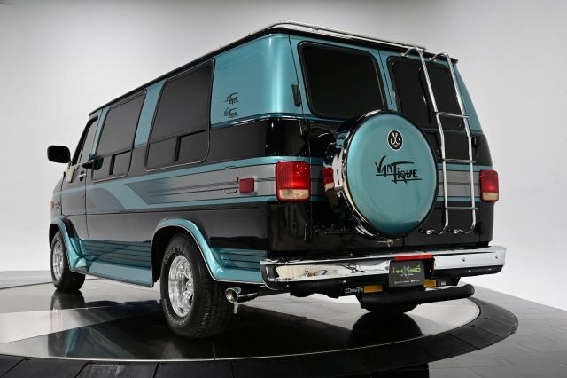 Chevrolet-Sportvan-G20-1992-Passenger-4