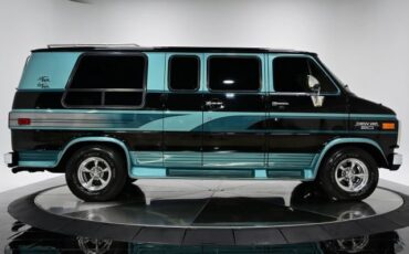Chevrolet-Sportvan-G20-1992-Passenger-7