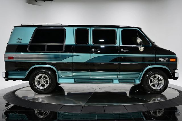 Chevrolet-Sportvan-G20-1992-Passenger-7