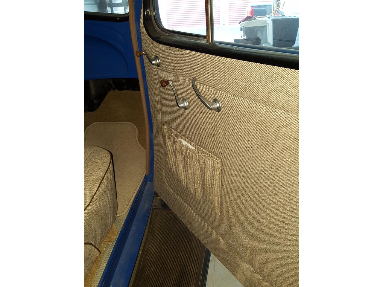 Chevrolet-Standard-1935-Blue-and-Black-Brown-herringbone-7