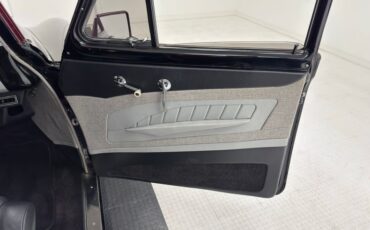 Chevrolet-Styleline-1951-Black-Black-34