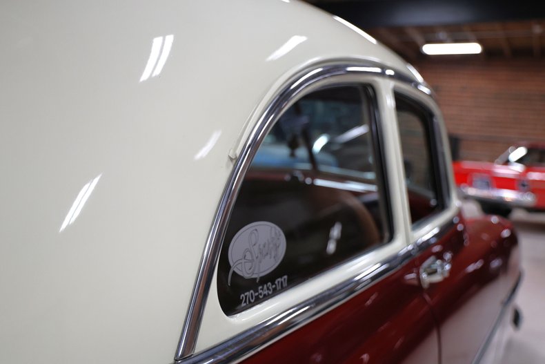 Chevrolet-Styleline-1952-Red-Brown-16
