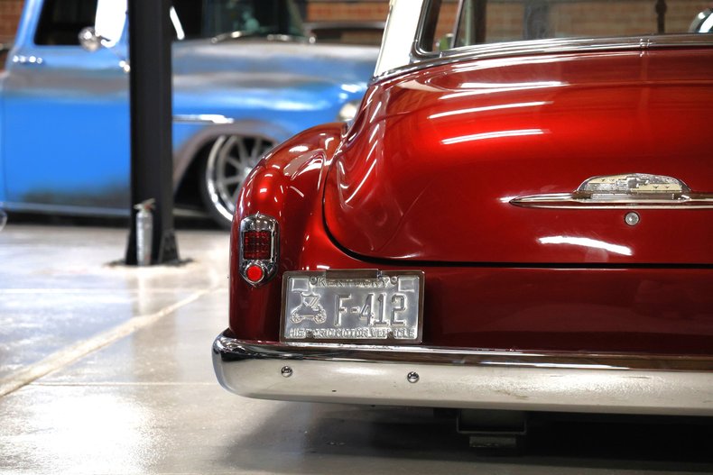 Chevrolet-Styleline-1952-Red-Brown-22