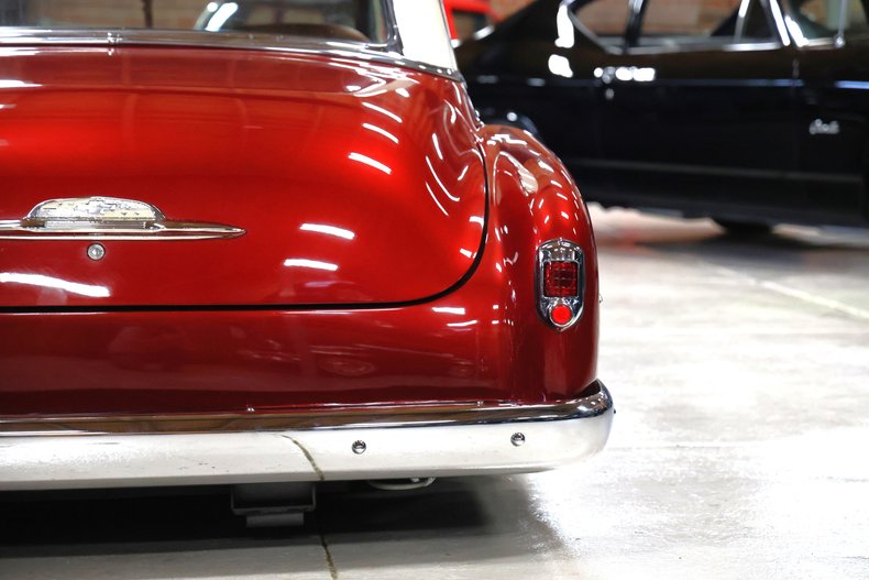 Chevrolet-Styleline-1952-Red-Brown-23