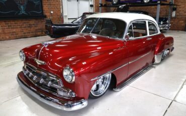Chevrolet-Styleline-1952-Red-Brown