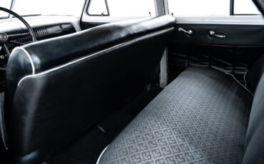 Chevrolet-Styleline-1952-Sedan-18