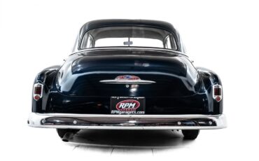 Chevrolet-Styleline-1952-Sedan-2
