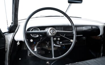 Chevrolet-Styleline-1952-Sedan-28