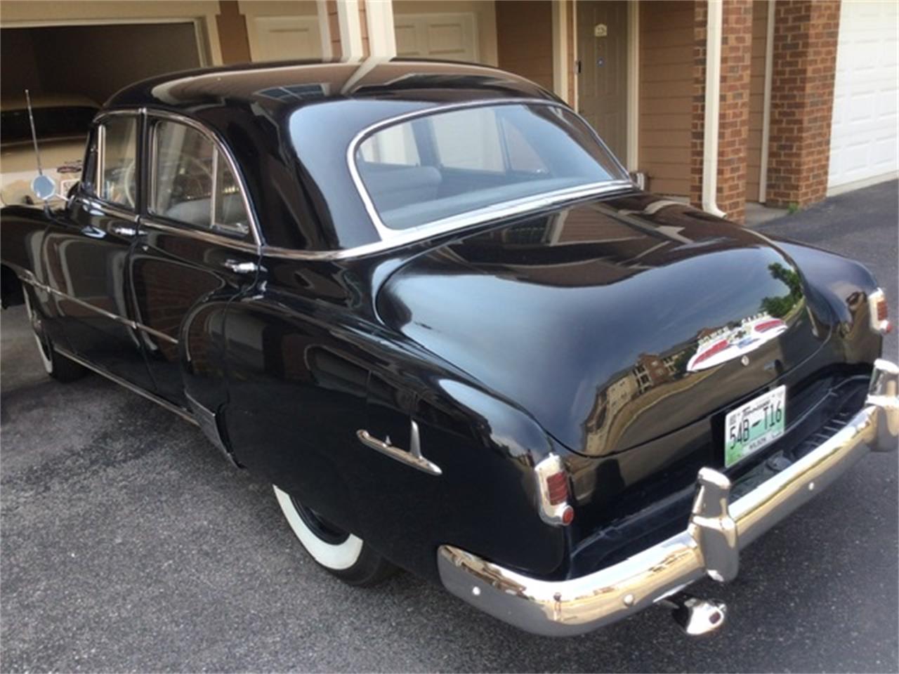 Chevrolet-Styleline-deluxe-1951-Black-Black-gray-2