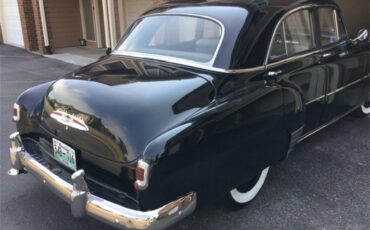 Chevrolet-Styleline-deluxe-1951-Black-Black-gray-3