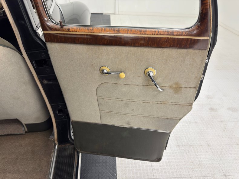 Chevrolet-Stylemaster-1948-Mayland-Black-Tan-42