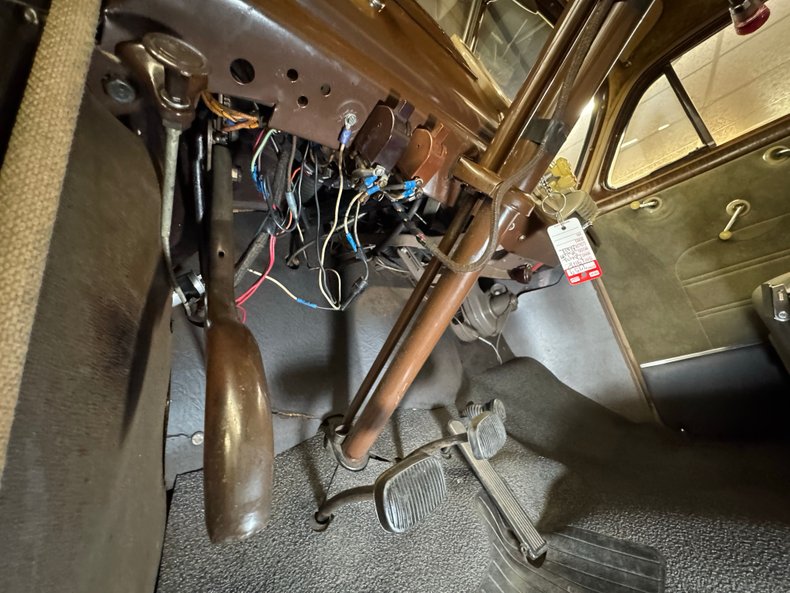 Chevrolet-Stylemaster-1948-Mayland-Black-Tan-7