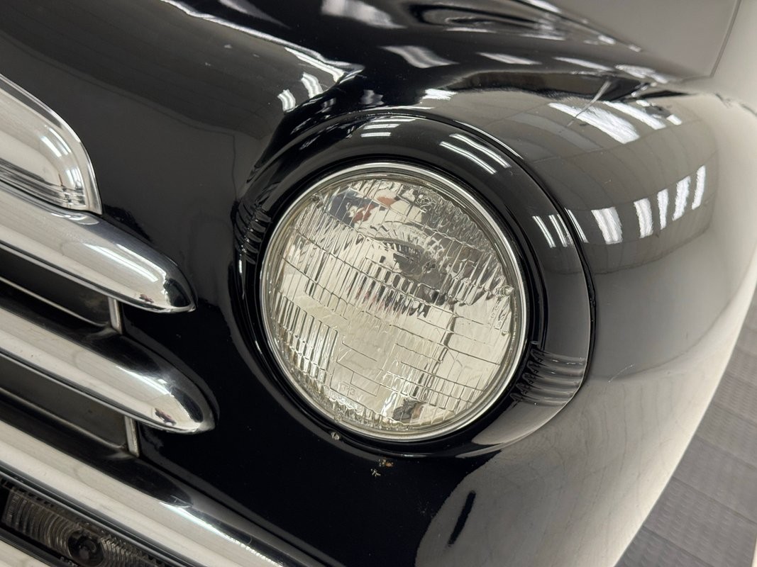 Chevrolet-Stylemaster-1948-Sedan-10