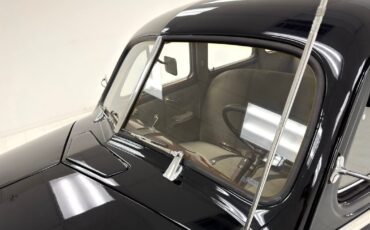 Chevrolet-Stylemaster-1948-Sedan-13