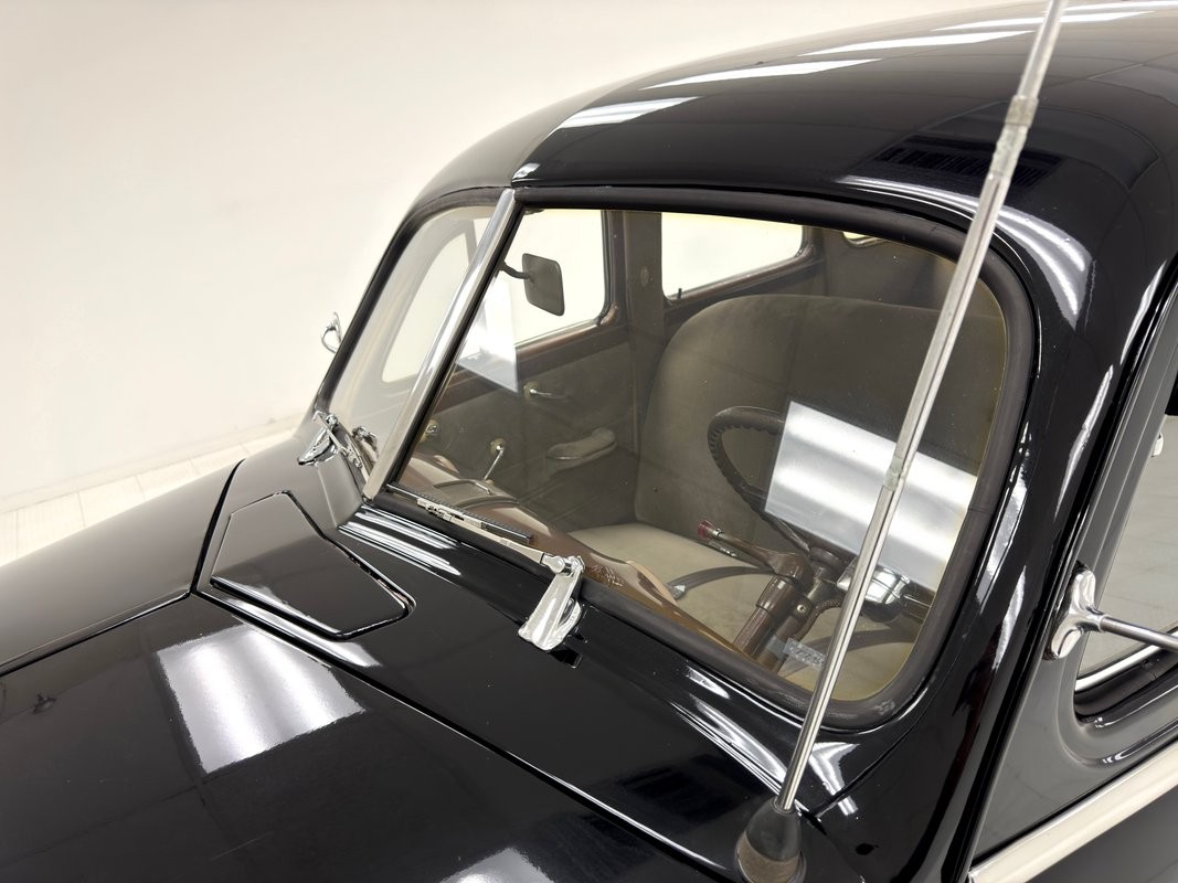Chevrolet-Stylemaster-1948-Sedan-13