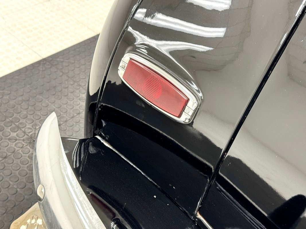 Chevrolet-Stylemaster-1948-Sedan-18