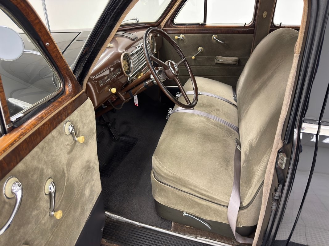 Chevrolet-Stylemaster-1948-Sedan-37