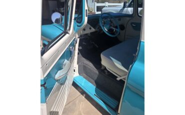 Chevrolet-Suburban-1955-Turquoise-White-10